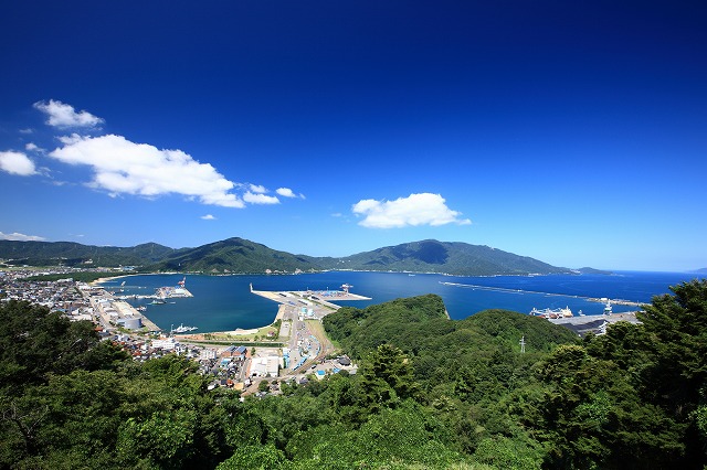pixta_67416829_M